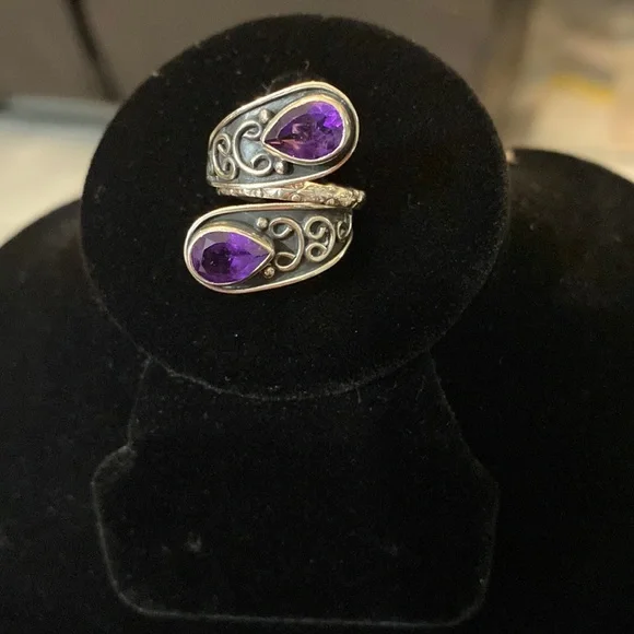 Sterling Silver Vintage PTI Amethyst Ring - Picture 2 of 5